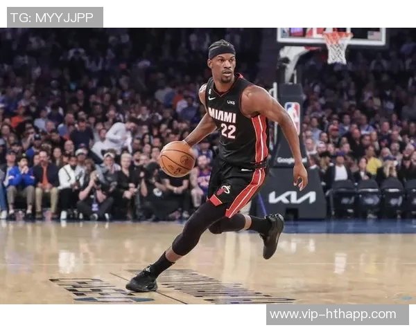 巴特勒半场状态火热8投6中贡献13分还送出4篮板4助攻表现全面 巴特勒半场状态火热8投6中贡献13分还送出4篮板4助攻表现全面