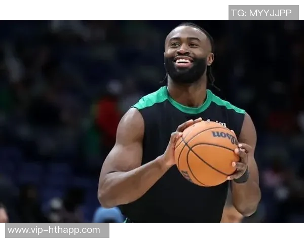 杰伦布朗本赛季表现抢眼场均29分助攻创造416分成球队进攻核心 杰伦布朗本赛季表现抢眼场均29分助攻创造416分成球队进攻核心