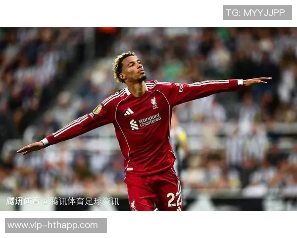 迪福分析认为埃基蒂克更适合担任红军9号位超越伊萨克 迪福分析认为埃基蒂克更适合担任红军9号位超越伊萨克